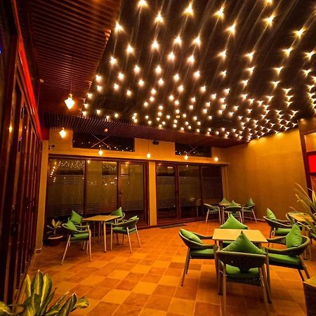 Royal Cox'S Bazar Hotel Luaran gambar
