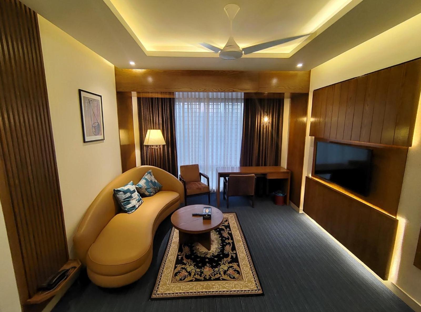 Royal Cox'S Bazar Hotel Luaran gambar