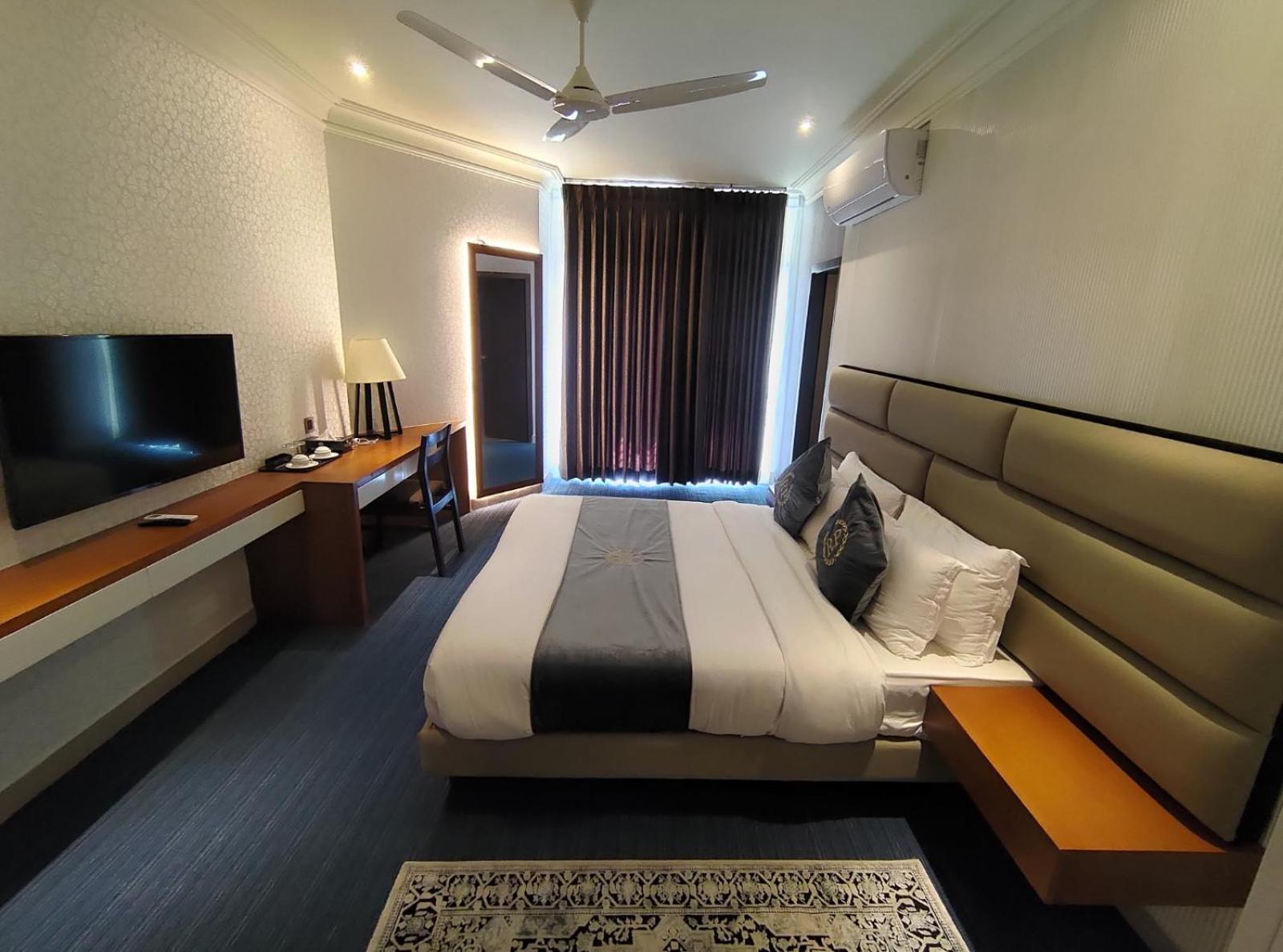 Royal Cox'S Bazar Hotel Luaran gambar